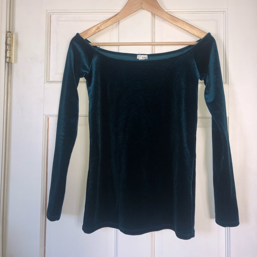 Green velvet off-shoulder Blouse - Size M